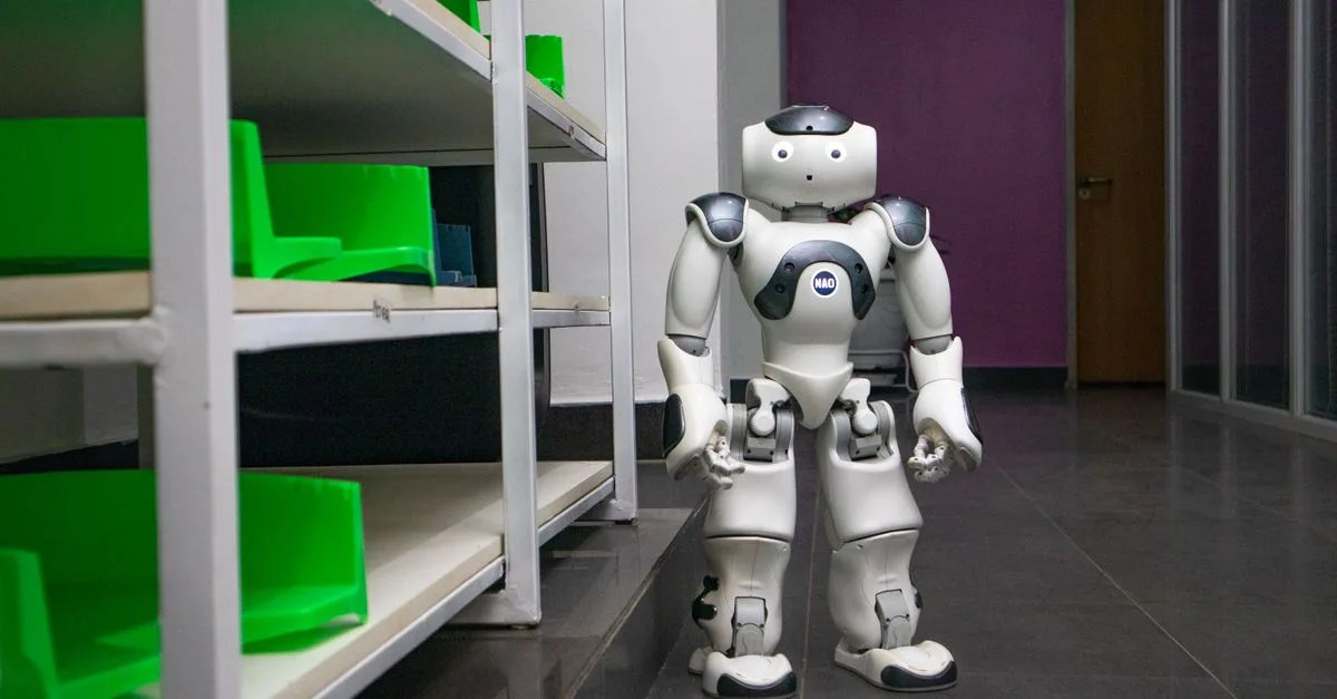 Robot Humanoid Open-Source RP1 Diluncurkan Untuk Riset Robotika Dinamis