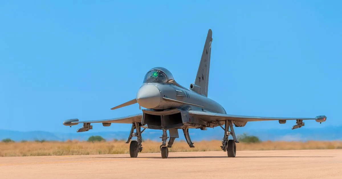 F-35C Lightning II Sukses Lakukan Pendaratan Pertama Di Kapal Induk Kelas Ford
